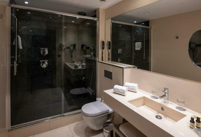 اتاق استاندارد سه نفره, Catalonia Plaza Mayor