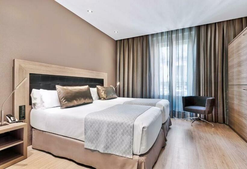 اتاق خانوادگی, Catalonia Plaza Mayor