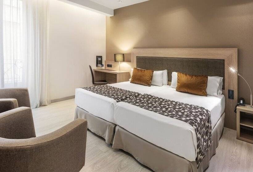 اتاق پرمیوم, Catalonia Plaza Mayor