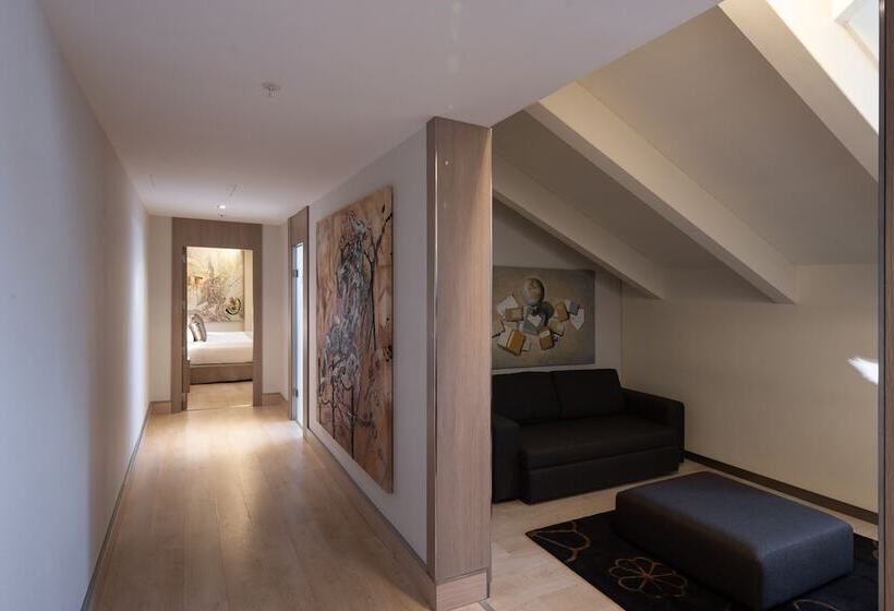 سوییت, Catalonia Plaza Mayor