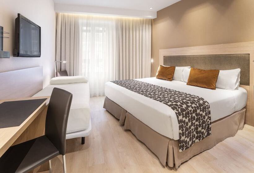 اتاق استاندارد سه نفره, Catalonia Plaza Mayor