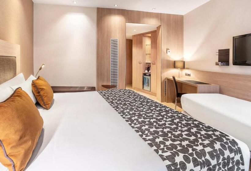 اتاق استاندارد سه نفره, Catalonia Plaza Mayor