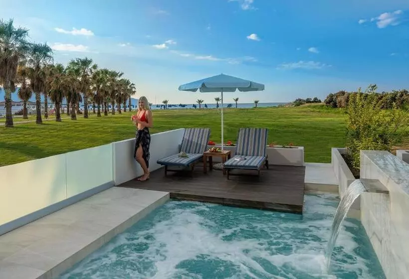 Suite with Pool, Delfina Tropic Beach
