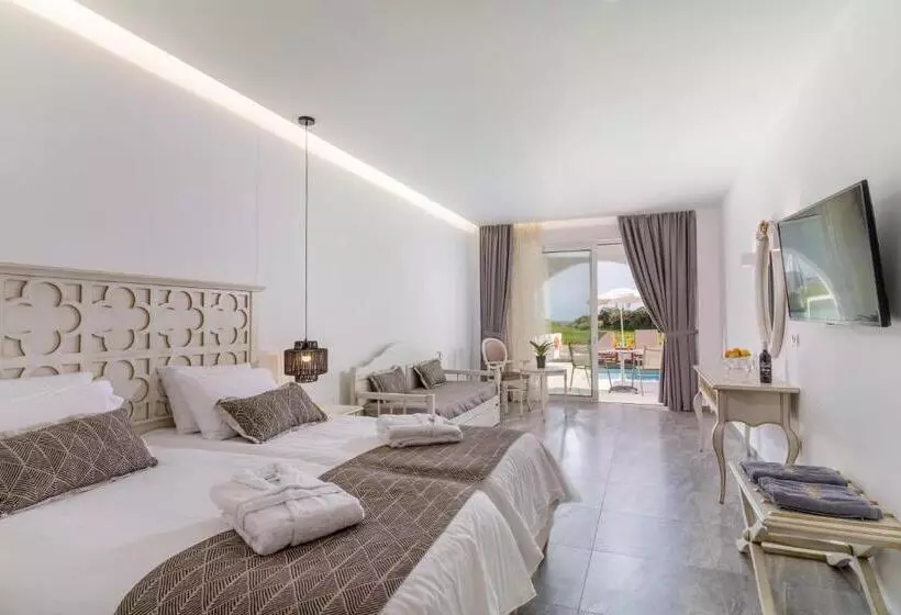 Suite with Pool, Delfina Tropic Beach