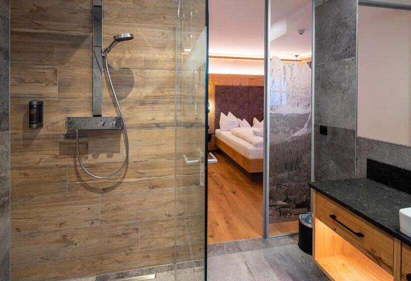 Номер Стандарт Вид на Горы, Jagdschlössl