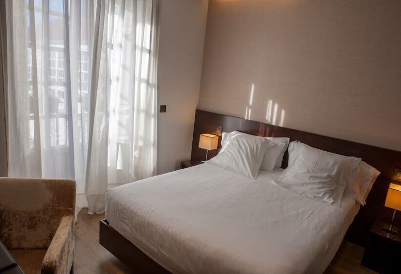 标准单人间, San Miguel