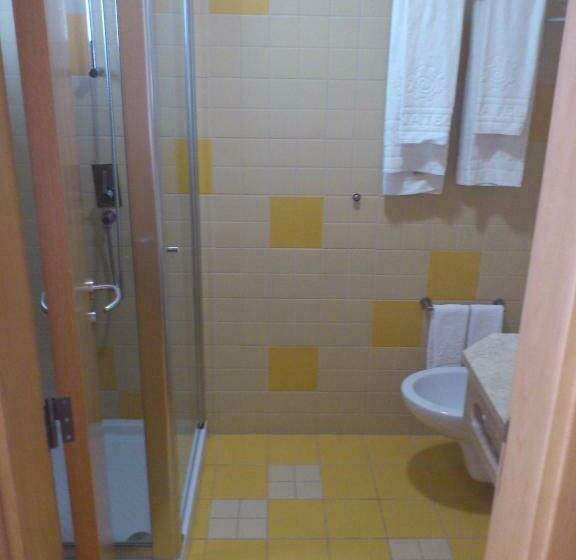 חדר בסיסי, Inatel Oeiras