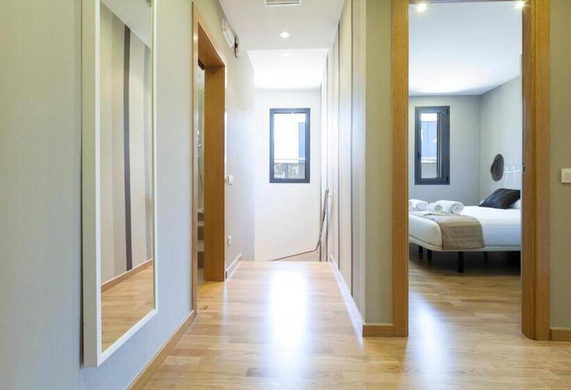 Апартаменты 2 Спальни с Террасой, Acta Laumon