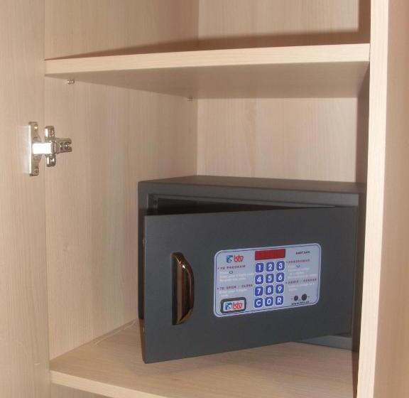 Номер Basic, Acta Laumon