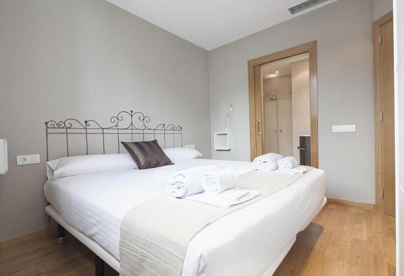 Апартаменты 3 Спальни, Acta Laumon