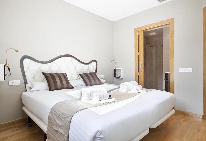 Апартаменты 3 Спальни, Acta Laumon