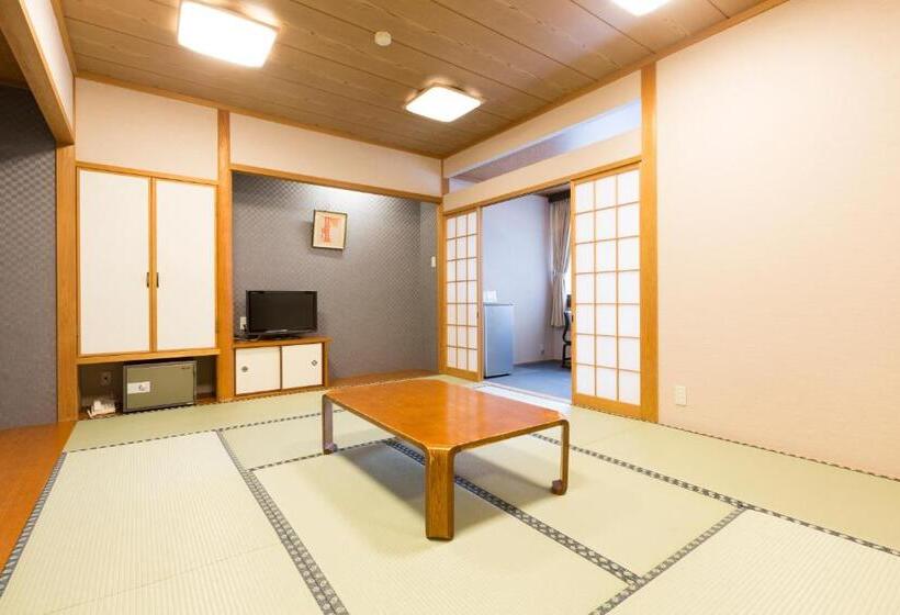 اتاق سوپریور خانوادگی, Ryokan Sanoya