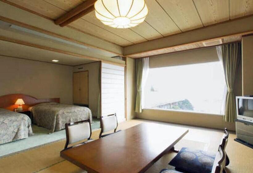 סוויטה נוף לים, Shimoda View