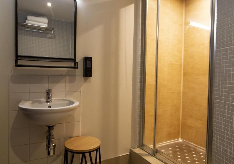 共用房间的床, Generator Dublin