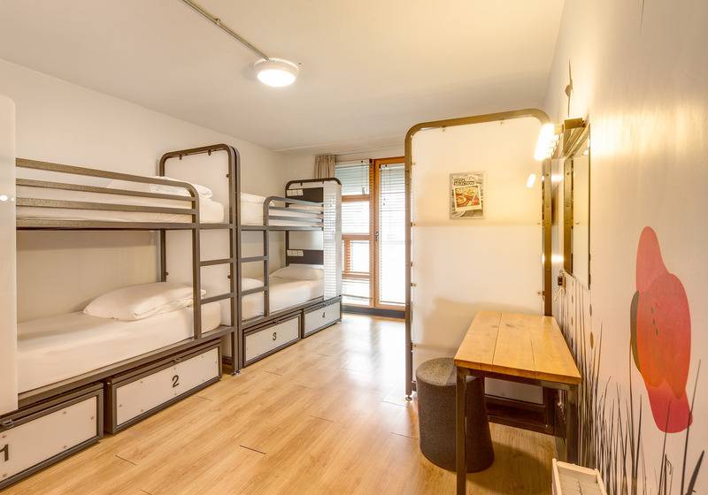 共用房间的床, Generator Dublin