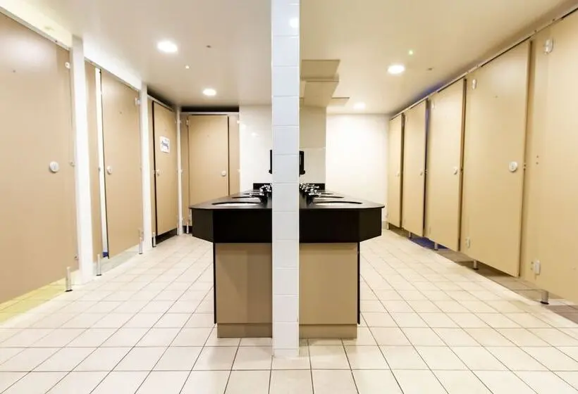 Pat în Cameră Comună cu Baie Comună, Generator Dublin