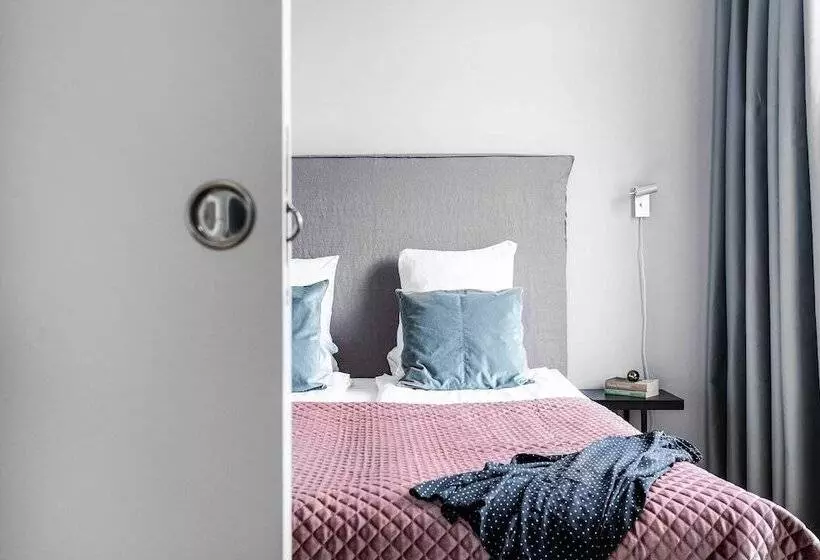 テラス付き１ベッドルームアパートメント, Biz Apartment Gärdet