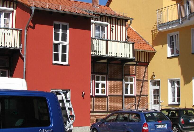 コンフォートルーム, Altora Eisenbahn Themen