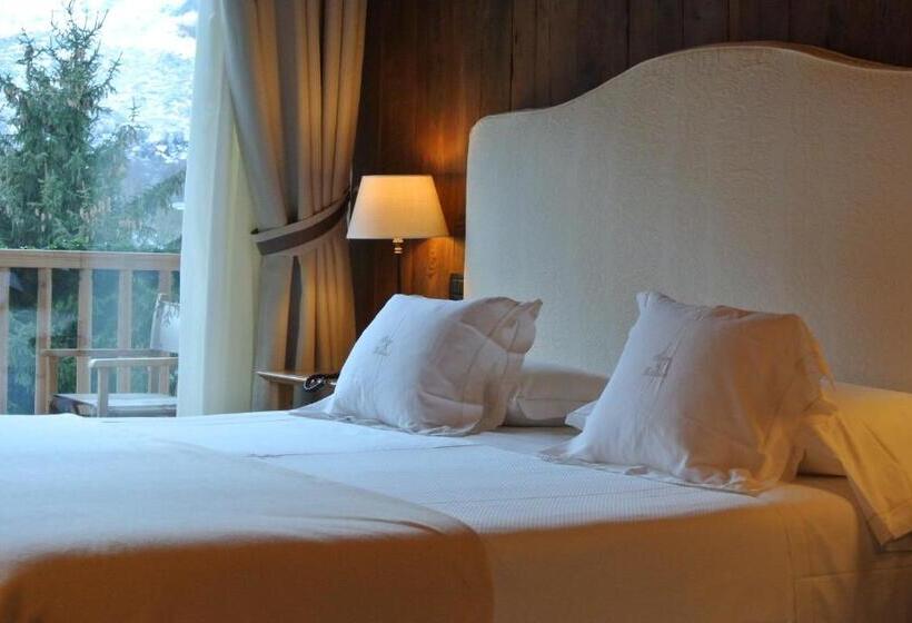 디럭스 자쿠지룸, Auberge De La Maison