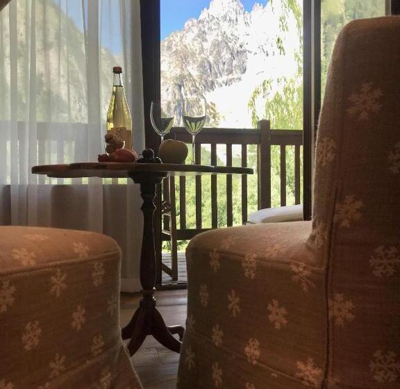 디럭스 자쿠지룸, Auberge De La Maison