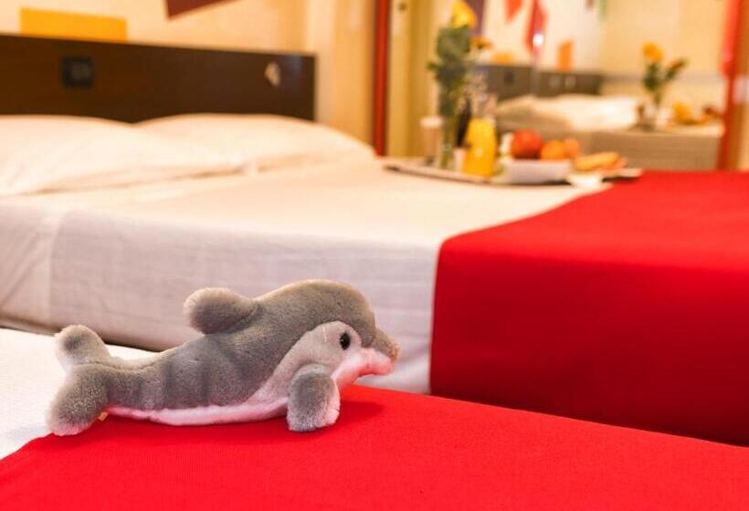 Pokój Standard Trzyosobowy, Cairoli