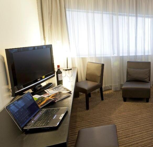 Номер Deluxe, Causeway 353