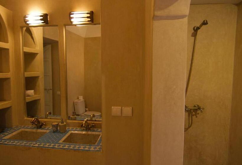 Quarto deluxe, Dar Crystal