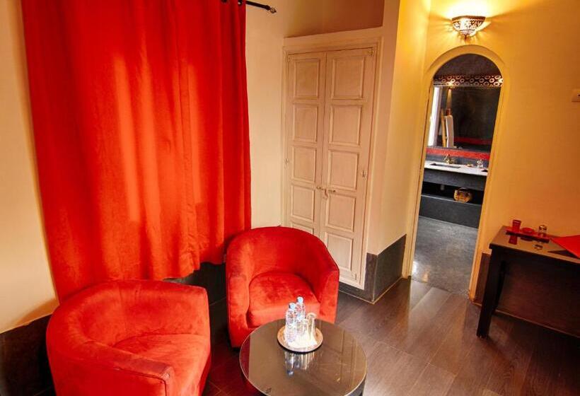 Quarto deluxe, Dar Crystal