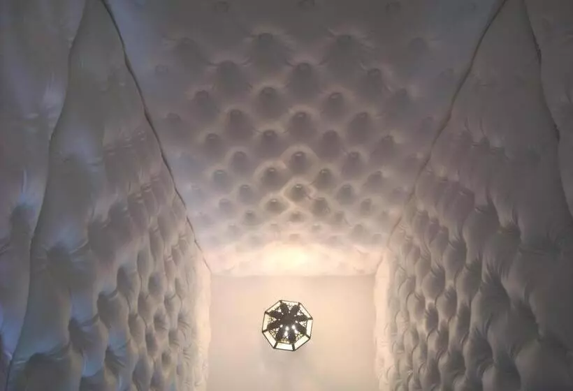 سوییت جونیور, Dar Crystal