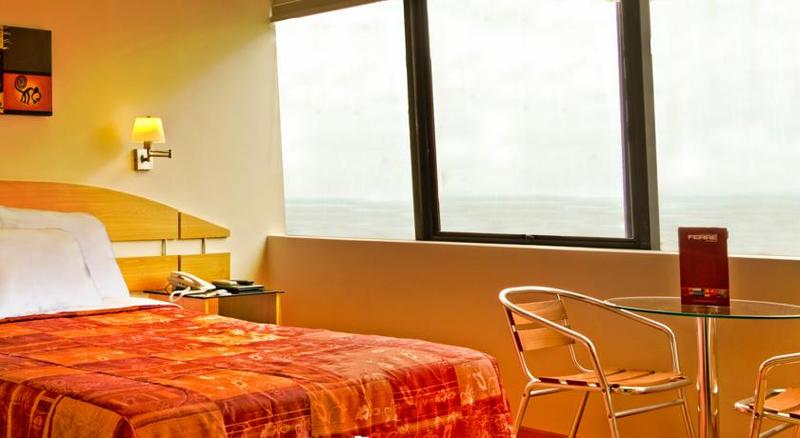 جناح جونيور, Ferre Miraflores