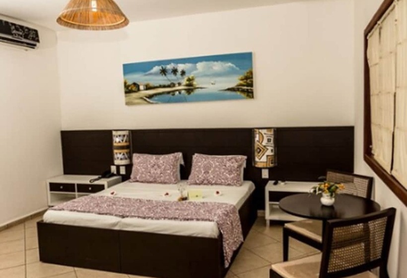 标准间, Il Nuraghe