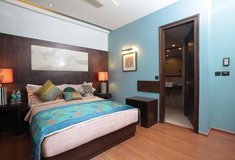 豪华房间, Justa Mg Road