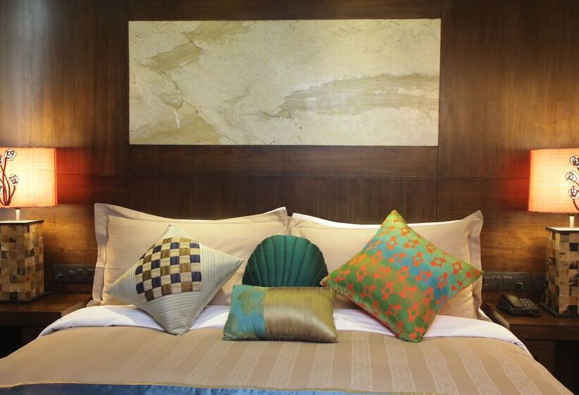 豪华房间, Justa Mg Road