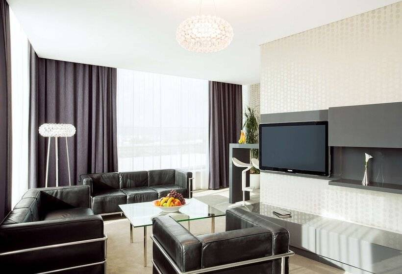 سوییت, NH Bratislava Gate One