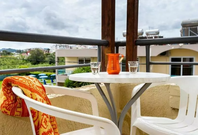 استودیوی استاندارد, Ilyssion Holidays