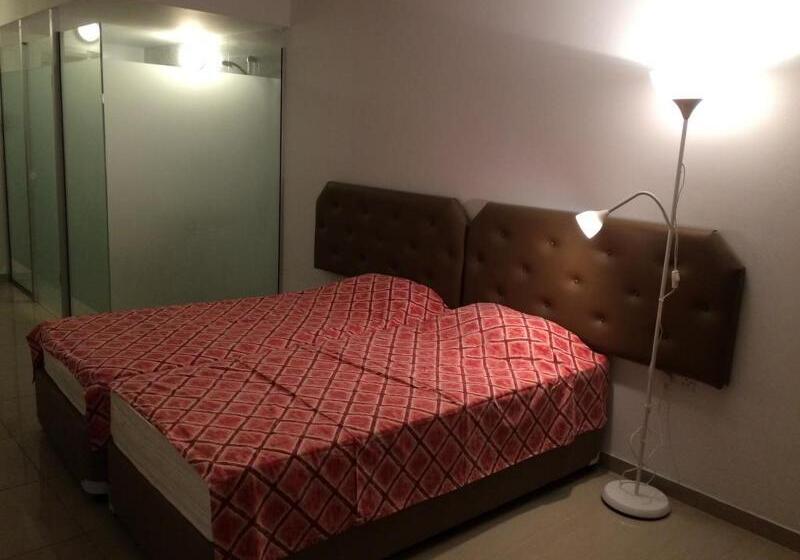 4인용 스탠다드 룸, Pambos Napa Rocks Adults Only