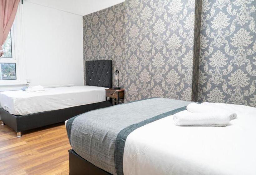 Четырехместный Номер Классик, Centra Hemel