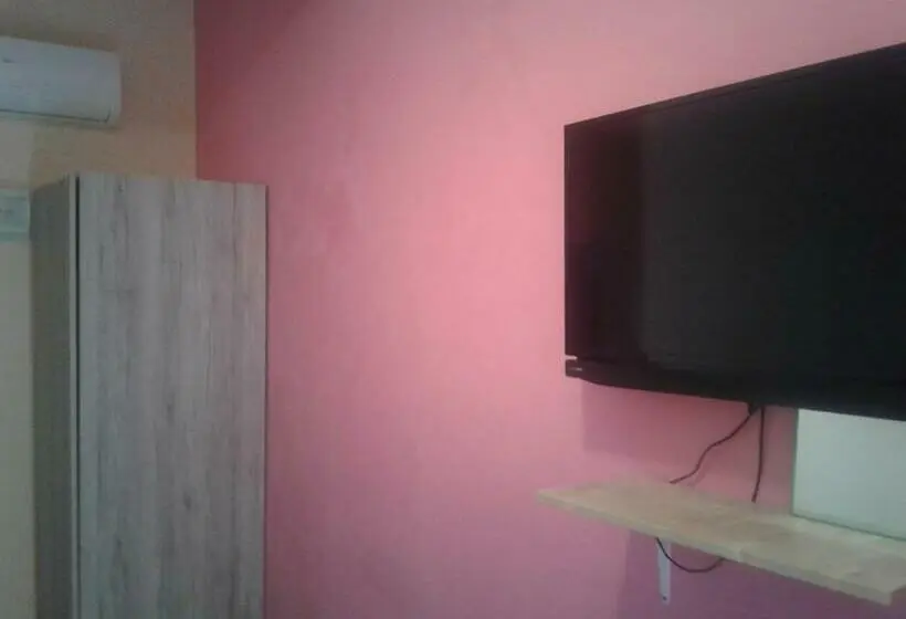 اتاق لوکس سه تخته, Hornbill Resort Pulau Pangkor