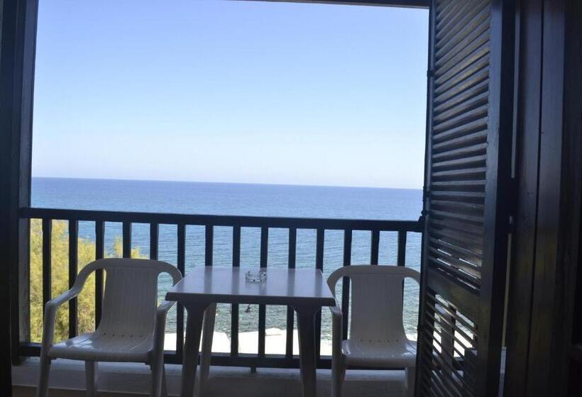 Chambre Standard Vue Mer, Maro