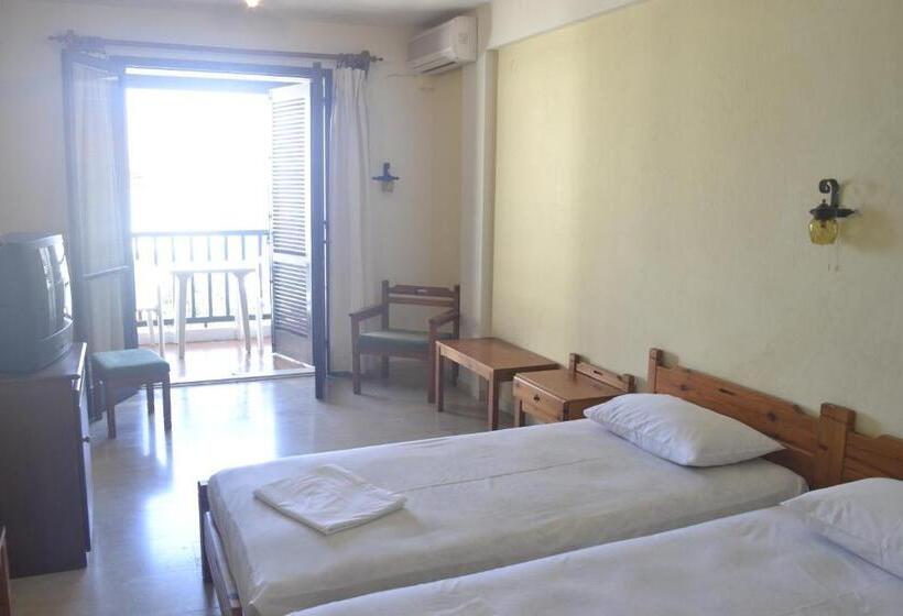 Chambre Standard Vue Mer, Maro