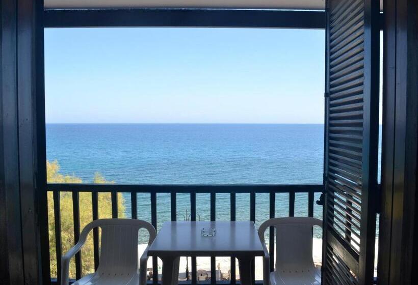 Chambre Standard Vue Mer, Maro