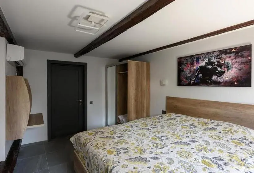 Huoneisto 3 Makuuhuonetta, Apart Hotel Fusion