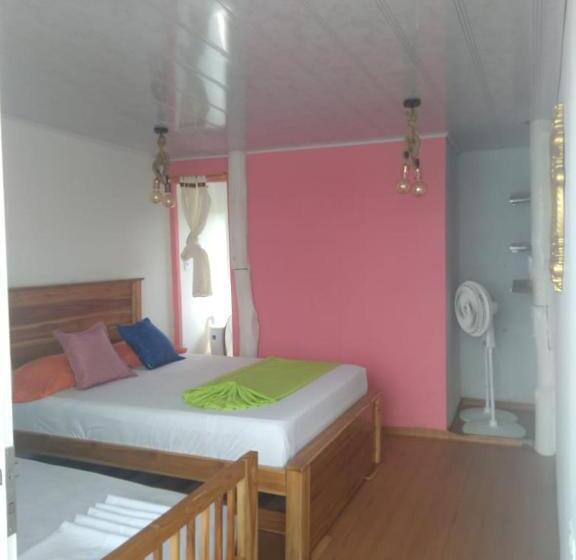 חדר משפחתי נוף לים, Posada Donde Uriel Playa Tranquila