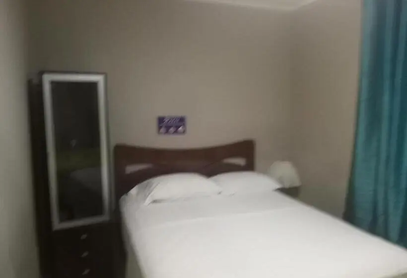 ファミリールーム, Premier Inn