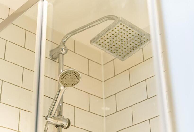 منزل 4 غرف نوم, Rivendell Park