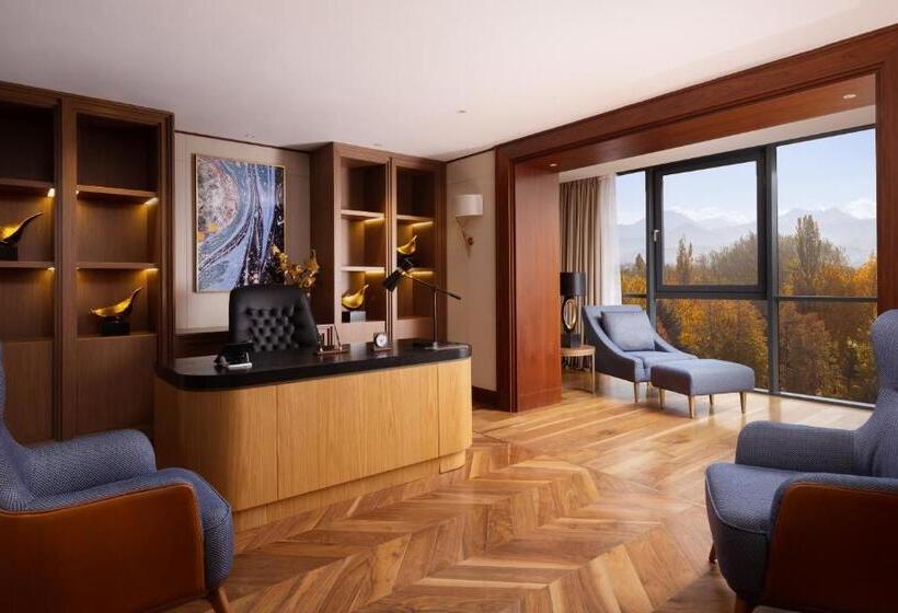 프레지덴셜 스위트, Swissôtel Wellness Resort Alatau Almaty