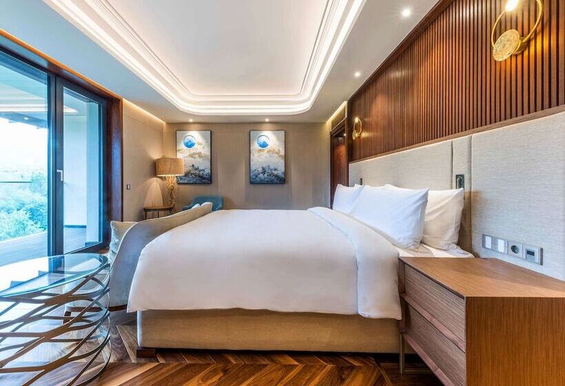 프레지덴셜 스위트, Swissôtel Wellness Resort Alatau Almaty