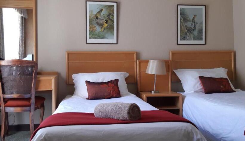 스탠다드 룸, The Historic Hogsback Inn