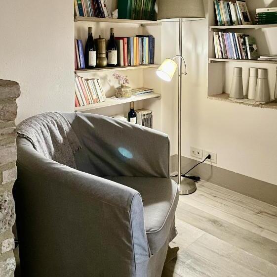 高级大房间, Vento D’orcia