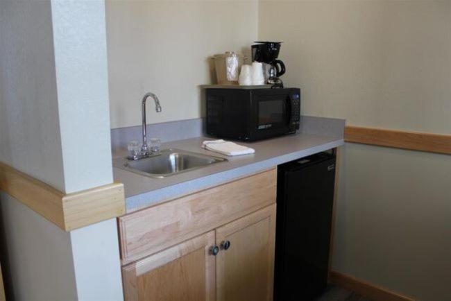 Номер Deluxe, Pony Island Inn